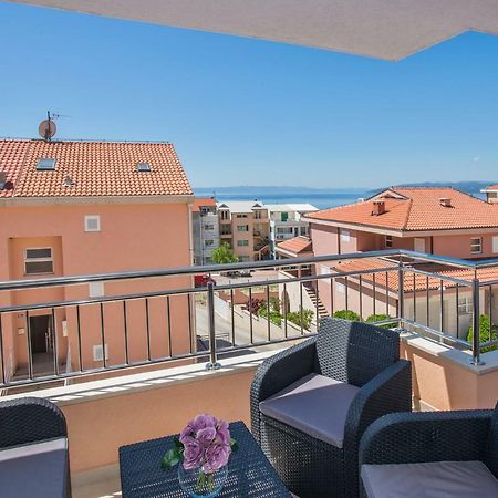 מאקרסקה Apartman Dominik מראה חיצוני תמונה