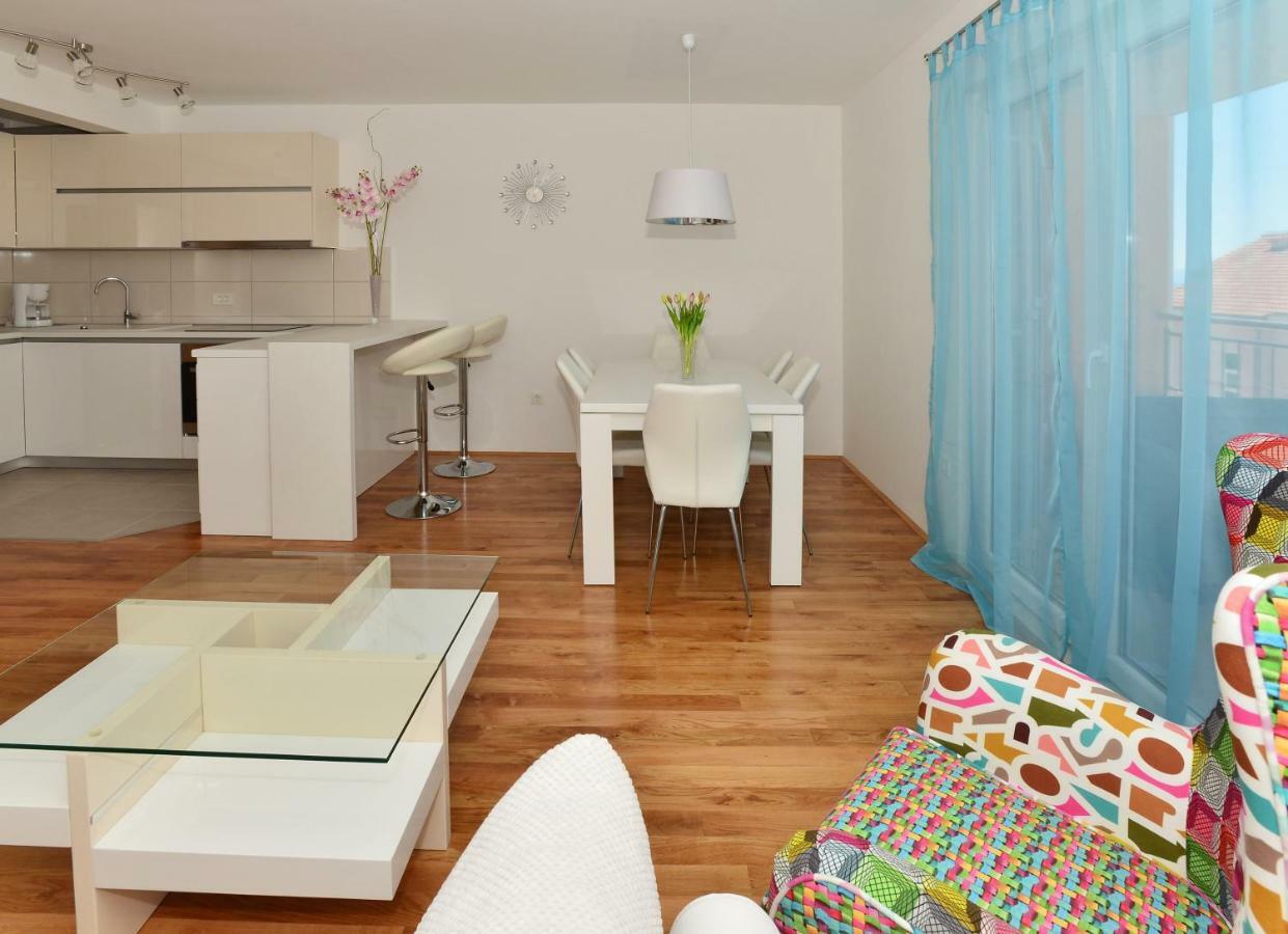 מאקרסקה Apartman Dominik מראה חיצוני תמונה