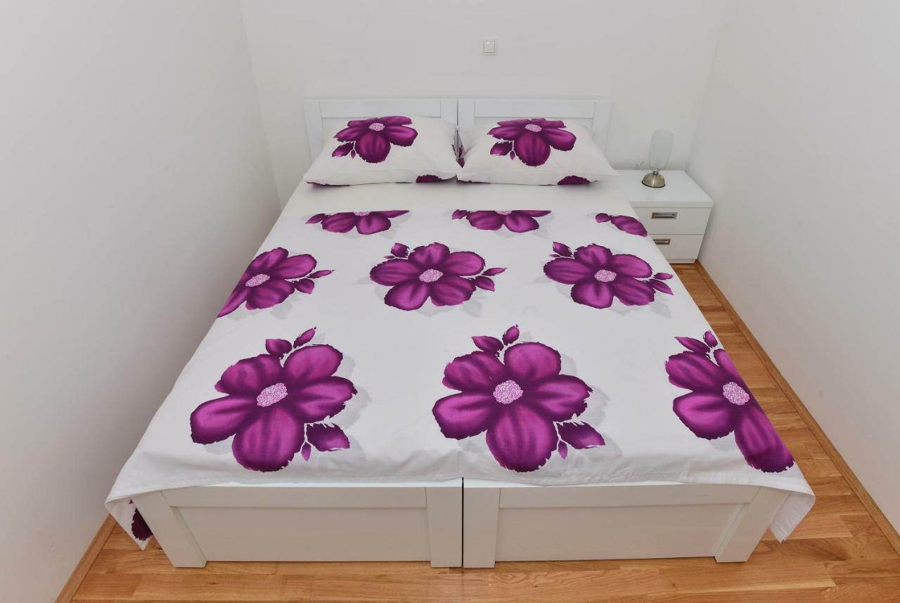 מאקרסקה Apartman Dominik מראה חיצוני תמונה