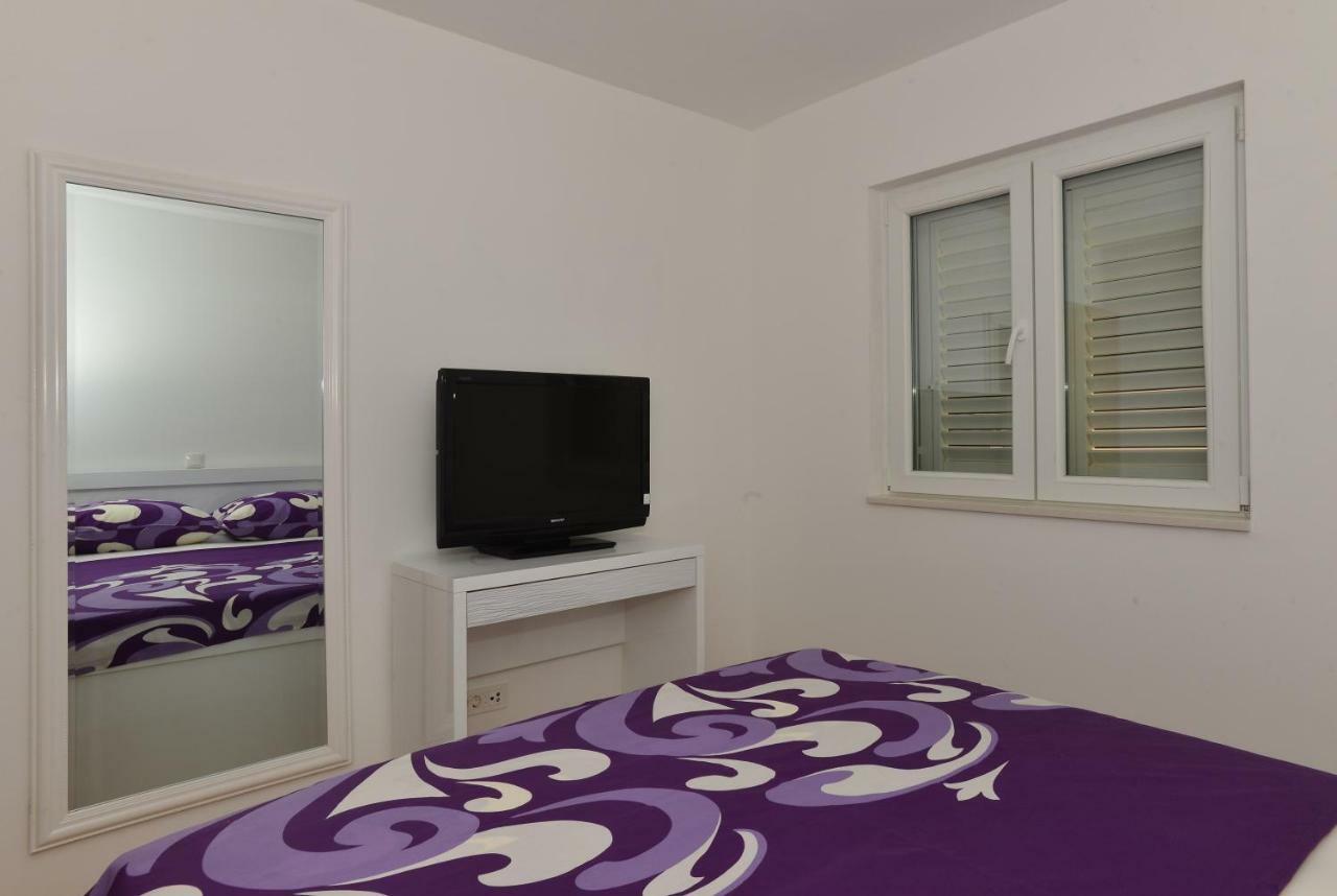 מאקרסקה Apartman Dominik מראה חיצוני תמונה