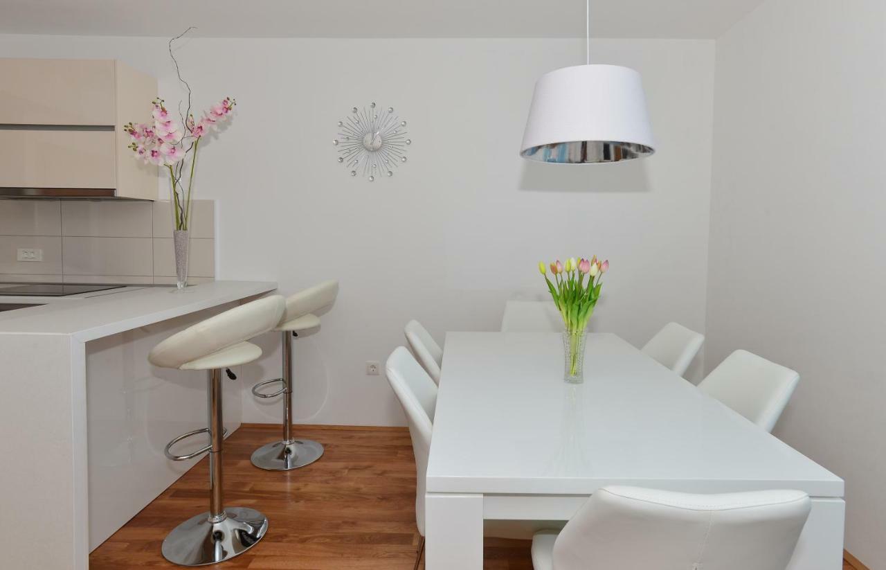 מאקרסקה Apartman Dominik מראה חיצוני תמונה
