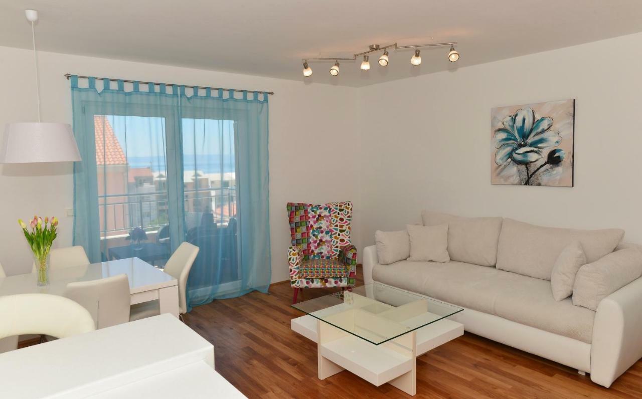 מאקרסקה Apartman Dominik מראה חיצוני תמונה